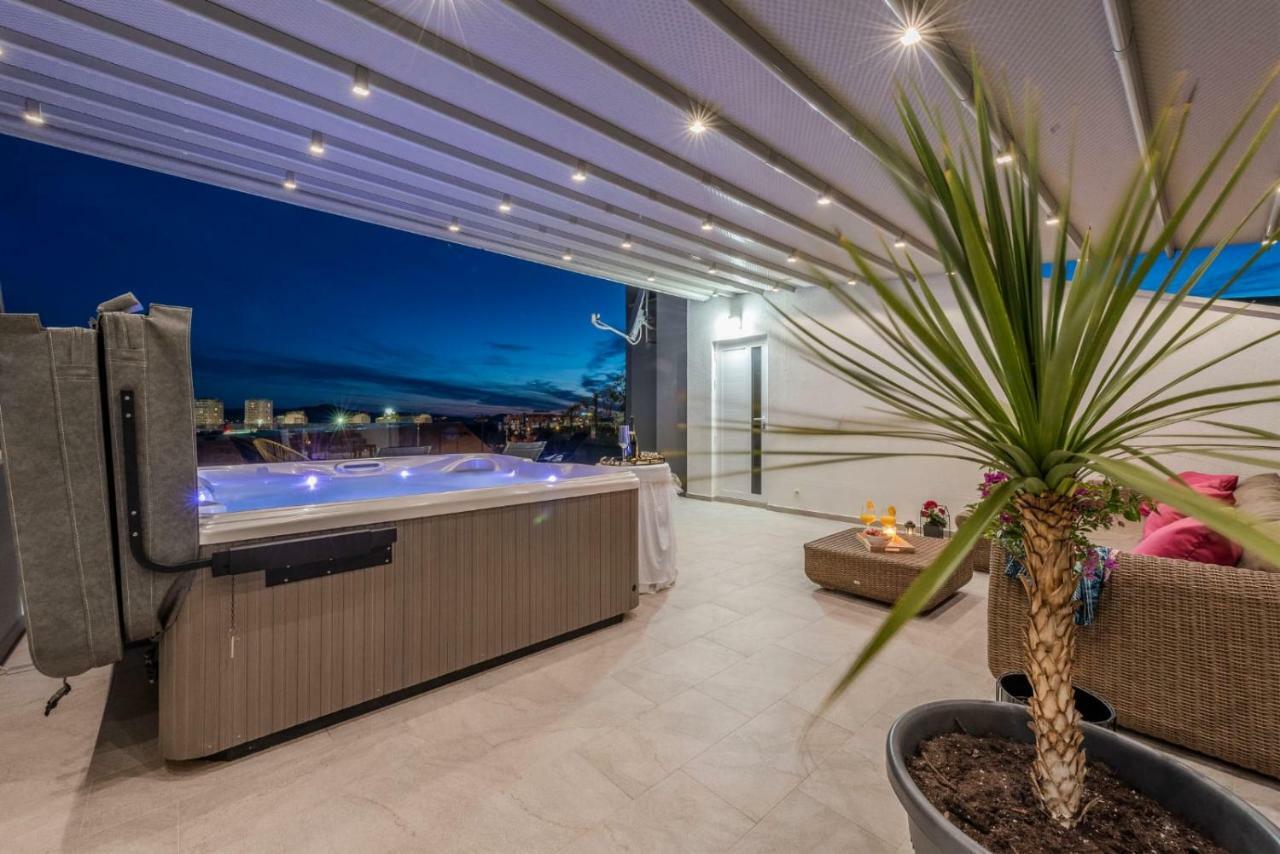 Luxury Majpruz Suites ซาดาร์ ภายนอก รูปภาพ