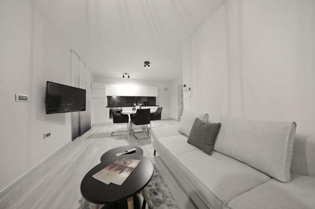 Luxury Majpruz Suites ซาดาร์ ภายนอก รูปภาพ