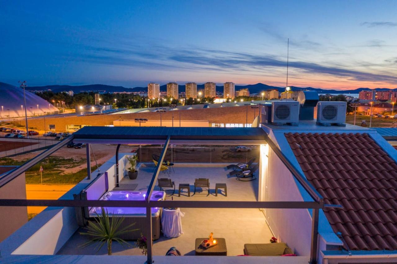 Luxury Majpruz Suites ซาดาร์ ภายนอก รูปภาพ